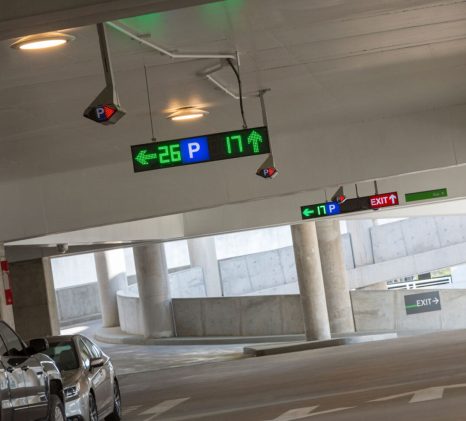 Charleston-Airport-Smart-Parking-1670x974